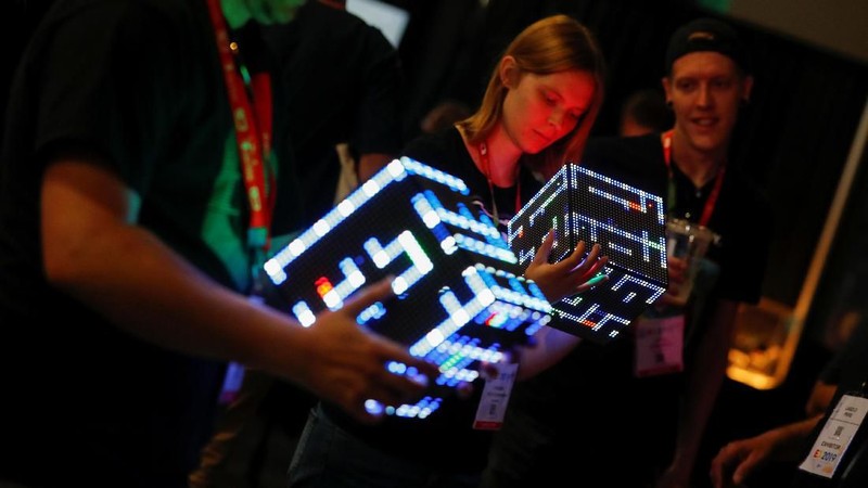 Acara pameran tahunan Electronic Entertainment Expo (E3) memperkenalkan berbagai permainan dan teknologi terbaru dalam industri game.