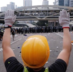 Akhirnya, Hong Kong Tunda Pembahasan RUU Ekstradisi ke China