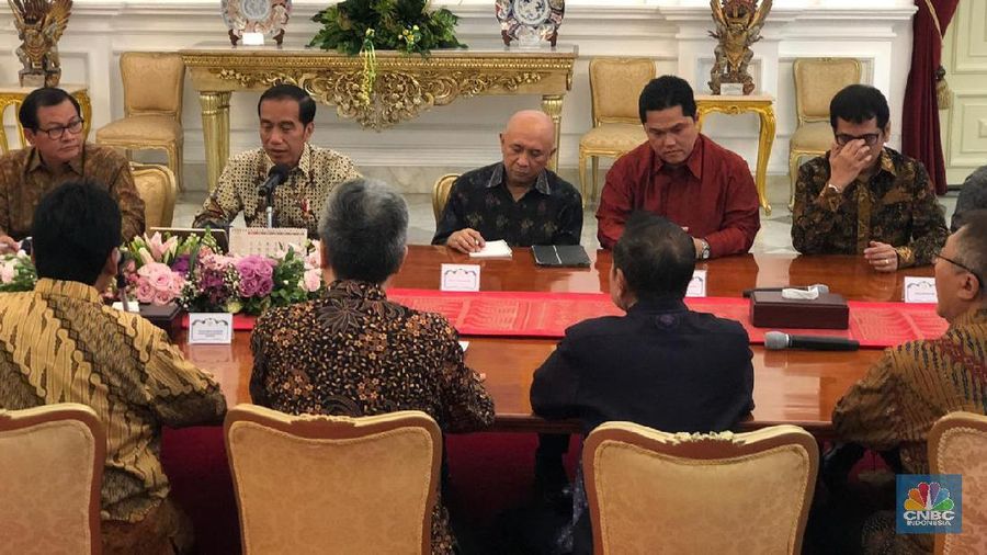 Perwakilan Apindo dihadiri oleh Ketua Umum Hariyadi Sukamdani, beserta anggotanya.