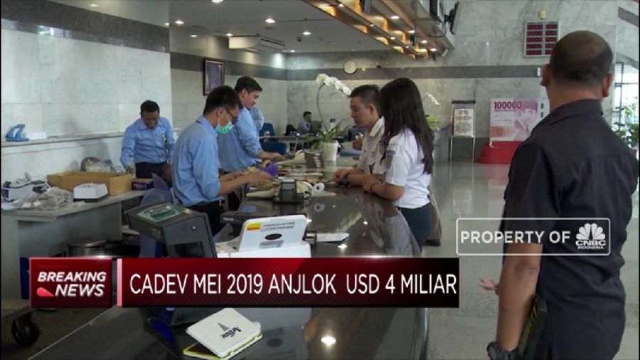 Cadangan Devisa Tambah Gemuk, Tapi Rupiah Malah Melemah