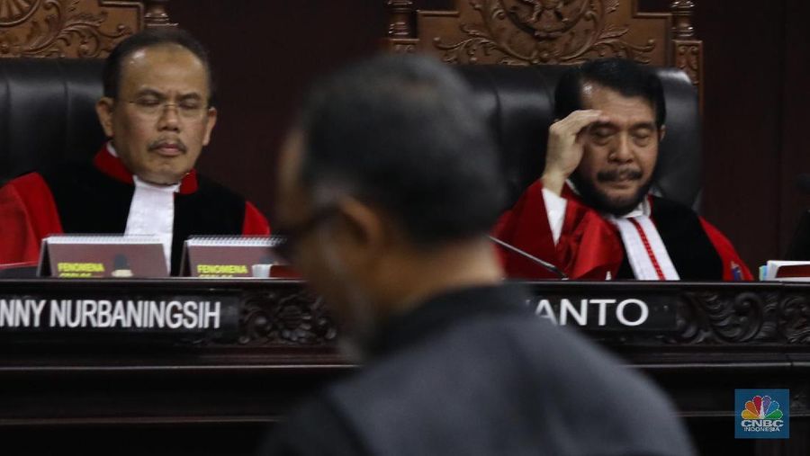 Sidang gugatan Perselisihan Hasil Pemilihan Umum Presiden 2019 telah digelar di Mahkamah Konstitusi (MK), Jakarta, Jumat (15/6/2019).