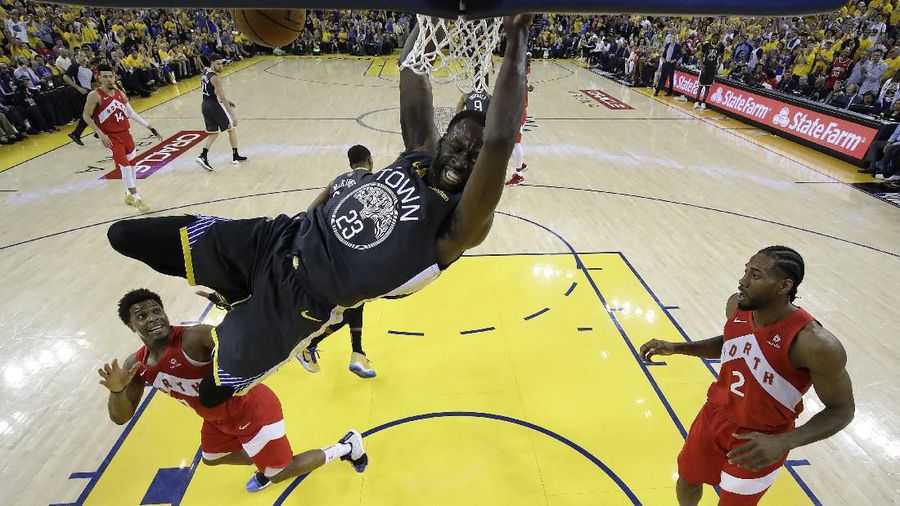 Liga bola basket Amerika Serikat (AS), yaitu NBA, akan menghentikan sementara seluruh pertandingan mulai hari ini.