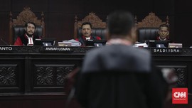 Hakim MK Diprediksi Berbeda Pendapat Hadapi Gugatan Prabowo