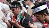 Hehamahua yang bertindak sebagai Koordinator Aksi menyatakan percaya sembilan hakim MK bisa bekerja secara independen dan profesional dalam menangani sengketa Pilpres 2019. (CNN Indonesia/Andry Novelino)