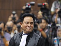 Pak Yusril, Mau Nggak Jadi Menterinya Pak Jokowi?