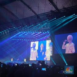 Surprise! Rossa Hadir Saat Ryeowook & Yesung Suju Bernyanyi