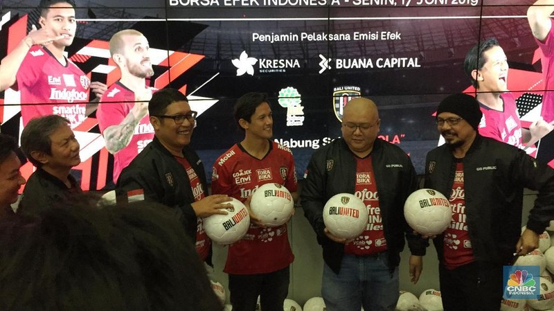 Bali United resmi menjadi emiten di Bursa Efek Indonesia.