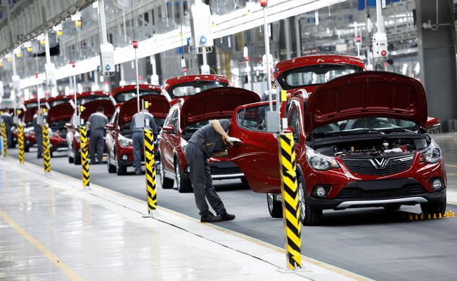 Tak Murah Berapa Harga Mobil Nasional Vietnam