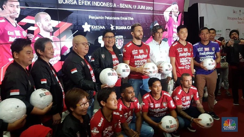 Bali United resmi menjadi emiten di Bursa Efek Indonesia.