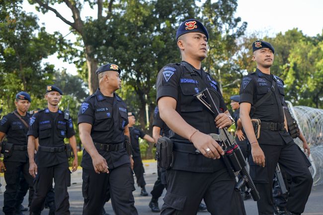 Ratusan Polisi Dikirim ke Empat Lawang Usai Bentrok Warga