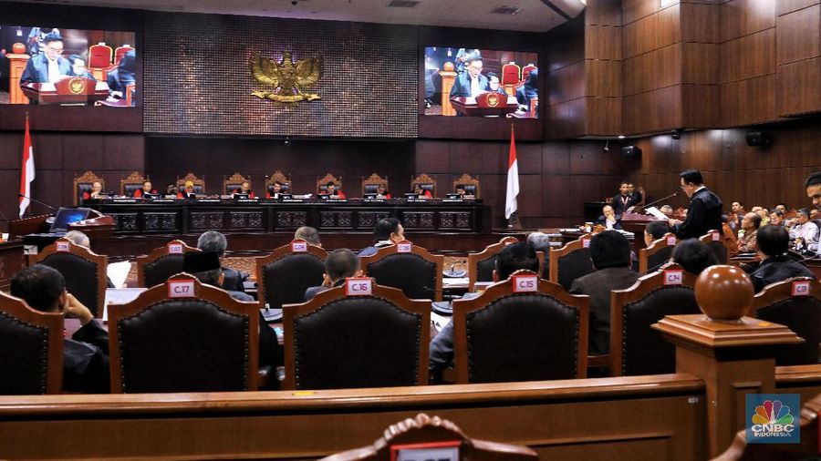Tim Prabowo menuding terjadi penyalahgunaan APBN dan Program Kerja Pemerintah.