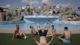 Keramaian taman air Munsu di Pyongyang, Korea Utara.
