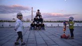 Pemandangan area wisata di tepi Sungai Taedong, Pyongyang, Korea Utara.