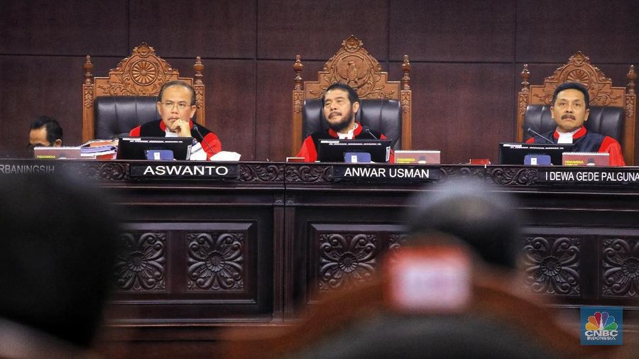 Kuasa hukum Pasangan Calon 02 Prabowo-Sandi menghadirkan sanksi ahli Jaswar Koto untuk mempersoalkan kesalahan dalam Sistem perhitungan (situng) KPU