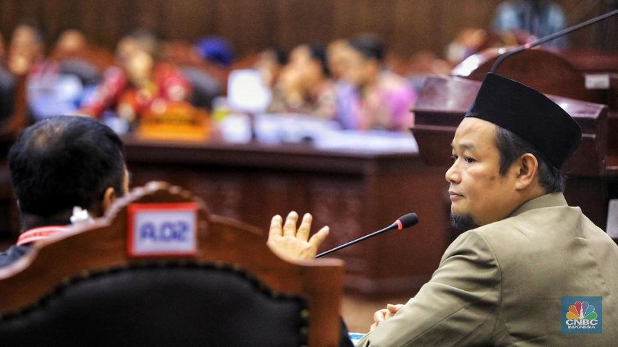 Sidang lanjutan sengketa pilpres ke-3 di MK, Jakarta, Rabu (19/06) beragendakan mendengar keterangan saksi dan ahli dari Tim Paslon no2