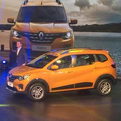 Renault Triber Calon Pesaing Avanza, Apa Kata Toyota?