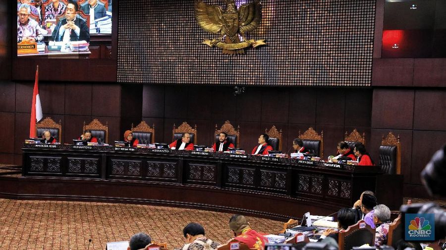 Agenda utama adalah mendengar keterangan ahli yang dihadirkan pihak termohon (Komisi Pemilihan Umum/KPU), yaitu Marsudi Wahyu Kisworo.