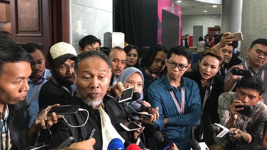 Sudah terpilih lima pimpinan periode 2019-2023, yaitu Firli Bahuri, Alexander Marwata, Lili Pintauli Siregar, Nawawi Pamolango, dan Nurul Ghufron.
