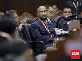 Saksi 'Kecamatan Siluman' Kebelet Kencing, Sidang MK Diskors