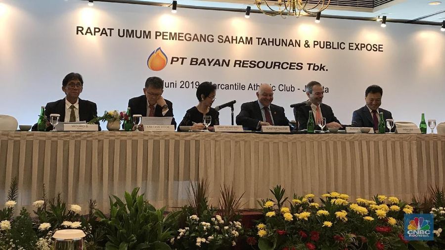 PT Bayan Resources Tbk (BYAN) membagi dividen sebesar US$ 300 juta dari laba 2018 yang sebesar US$ 500,43 juta, atau sebesar 59,94%, dengan besaran sebesar US$ 0,09 per lembar saham. (CNBC Indonesia/Anastasia Arvirianty)
