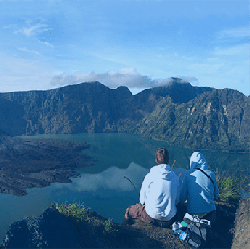 11 Gunung Tertinggi di Indonesia, Anda Berani Hiking?