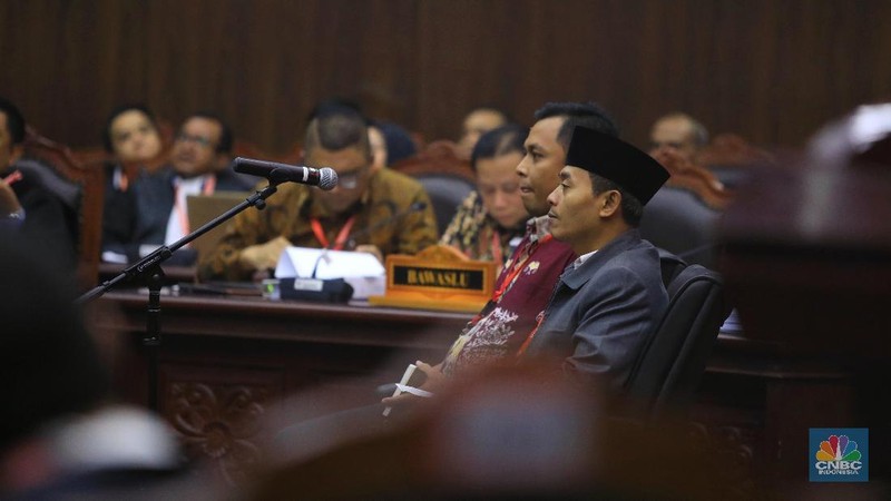 Sidang sengketa pilpres 2019 kelima (21/06/2019) beragendakan mendengar keterangan saksi dan ahli dari paslon nomor urut 01.