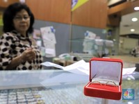 Tunggu Tenaga Tambahan, Emas Hari Ini Pilih Melemah Dulu
