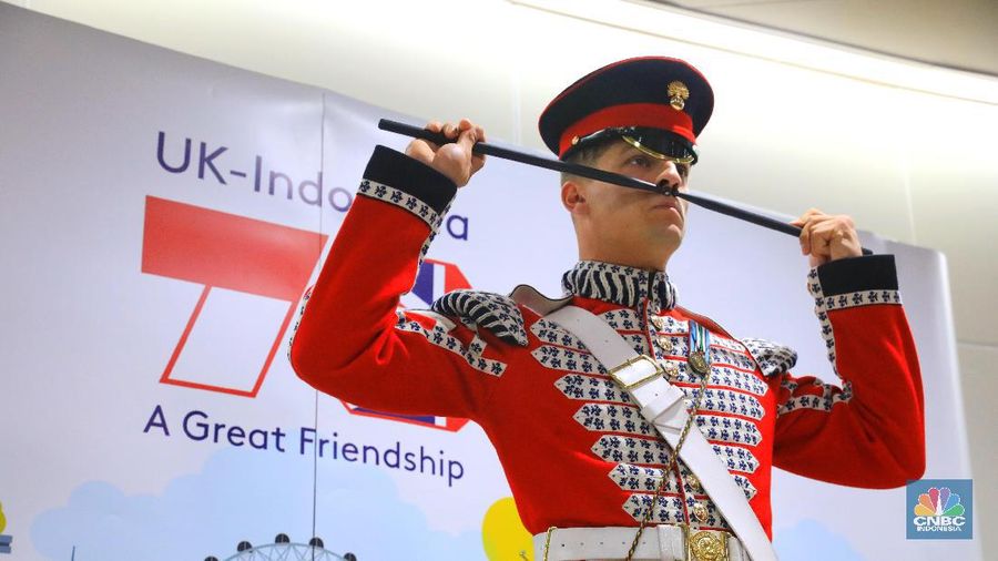 Acara ini merupakan bentuk perayaan atas ulang tahun Ratu Elizabeth II dan sekaligus ulang tahun Kota Jakarta.