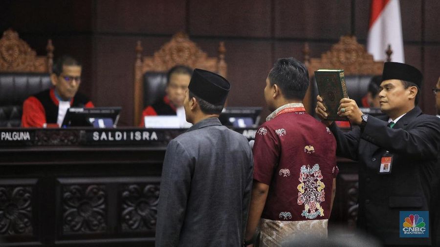 Tim Kuasa Hukum Jokowi-Amin menghadirkan Anas Nashikin sebagai saksi dalam Sidang Sengketa Pilpres di gedung Mahkamah Konstitusi (MK), Jumat (21/6/2019).