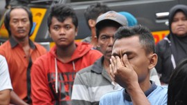 Rusmanto di RS: Menjemput Jenazah, Mendekap Bantal Merah Muda