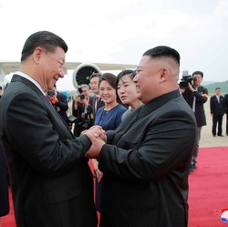 Xi Jinping Kirim Surat untuk Kim Jong Un, Begini Isinya