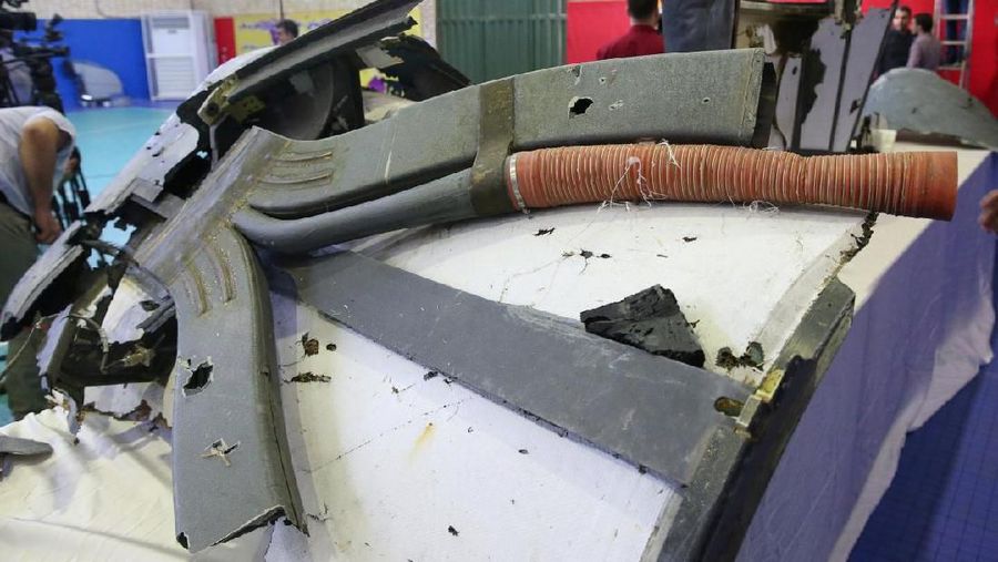 Pentagon mengonfirmasi bahwa ini adalah drone mereka yang ditembak jatuh adalah MQ-4C Triton, salah satu varian drone Global Hawk.