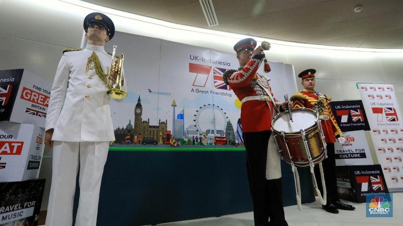 Acara ini merupakan bentuk perayaan atas ulang tahun Ratu Elizabeth II dan sekaligus ulang tahun Kota Jakarta.
