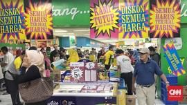 FOTO: Kabar Tutup Enam Gerai Supermarket Giant