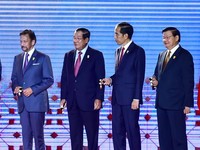 Dear Pak Jokowi: Dunia Berubah, Saatnya Pemuda Jadi Menteri!