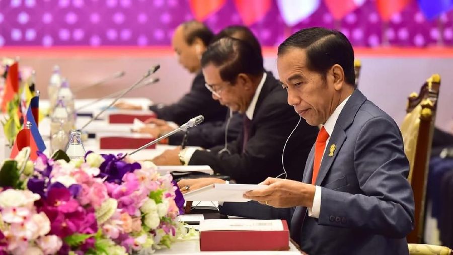 Presiden Joko Widodo (Jokowi) melalui menteri Kabinet Kerja menepati janjinya untuk menggairahkan sektor properti