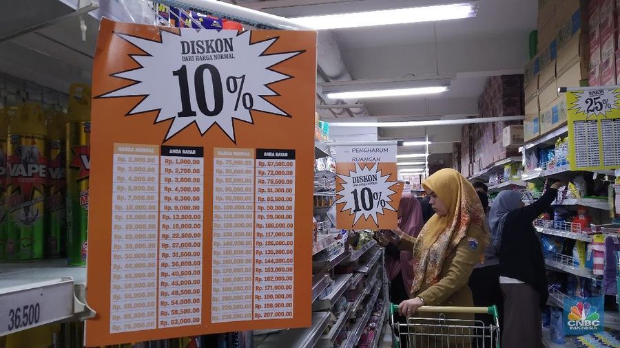 Giant Cinere Depok merupakan satu dari enam gerai Giant yang akan tutup. (CNBC Indonesia/Muhammad Sabki)