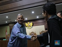 Tok! Eks Bos PLN Sofyan Basir Divonis Bebas