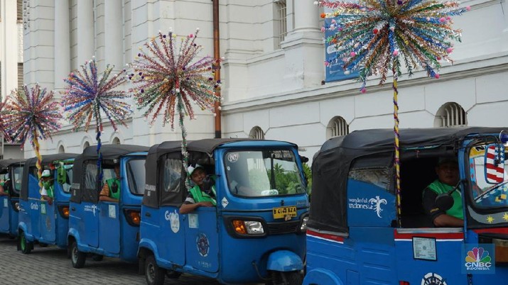 Permintaan Tinggi, GrabBajay Bakal Ditambah Sampai 500 Unit Tingginya permintaan GrabBajay tak sebanding dengan ketersediaan angkutan ini di jalanan Jakarta.