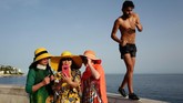 Menurut Badan Meteorologi Prancis, Meteo France, gelombang panas akan dimulai pada Minggu dengan suhu berkisar 35 sampai 40 derajat Celcius di seluruh negeri. (Photo by VALERY HACHE / AFP)