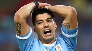 Copa America: Netizen Ejek Suarez Klaim Kiper Chile Handball