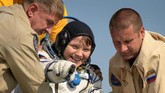 Anne McClain adalah astronaut wanita pertama asal AS yang berjalan (space walk) di luar angkasa. Namun, wanita pertama di dunia yang berjalan di luar angkasa adalah kosmonot Uni Sovyet pada 1989. (NASA/Bill Ingalls/Handout via REUTERS)