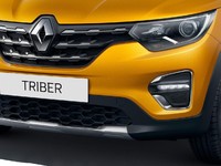 Jurus Hidup Mati Renault Triber Menantang Avanza Cs