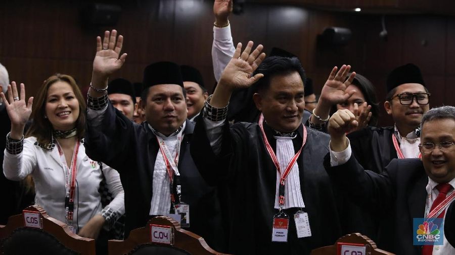 Joko Widodo-Ma'ruf Amin tak lagi ada halangan untuk menduduki kursi Presiden dan Wakil Presiden pada masa jabatan 2019-2024.
