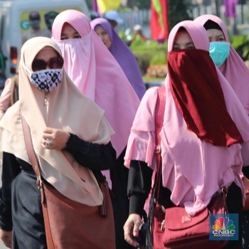Jelang Sidang Putusan, Massa Mulai Padati Kawasan Sekitar MK