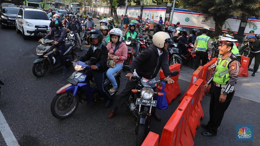Jelang sidang putusan yang digelar Kamis (27/6/2019) siang, sejumlah jalan sudah disterilkan di kawasan sekitar MK dan Istana Negara.