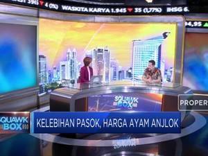 Lebih Pasok, Harga Ayam Anjlok