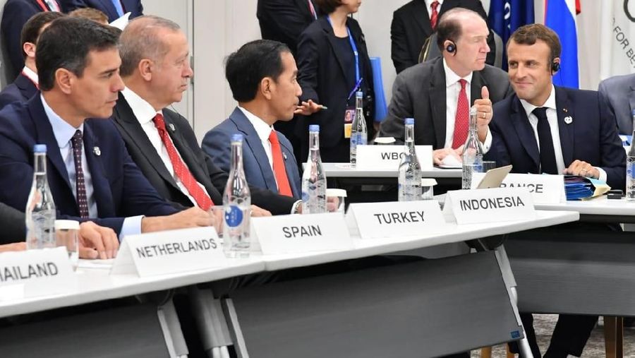 Aksi tingkah lucu para pemimpin negara dalam acara KTT G20 di Osaka, Jepang
