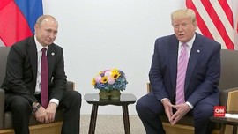 VIDEO: Trump Tersenyum saat Minta Putin Tak Intervensi Pemilu
