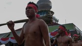 Pukul Manyapu merupakan atraksi unik dari Maluku Tengah yang biasanya dipentaskan di Desa Mamala dan Desa Morella, Kecamatan Leihitu, Maluku Tengah. (ANTARA FOTO/Atika Fauziyyah)